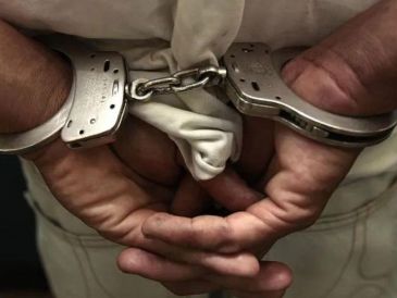 Elementos de la Policía Nacional Civil de Guatemala detuvieron en Joyobal, Quiché, departamento fronterizo con México, a Daniel Zavala Ramos, alias "Dany ZR", de 41 años, miembro de una red de traficantes de personas. SUN / ARCHIVO