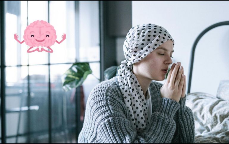 La oración  representa un apoyo emocional y una herramienta para quienes buscan consuelo, paz o resolución de conflictos internos. Pexels y Canva