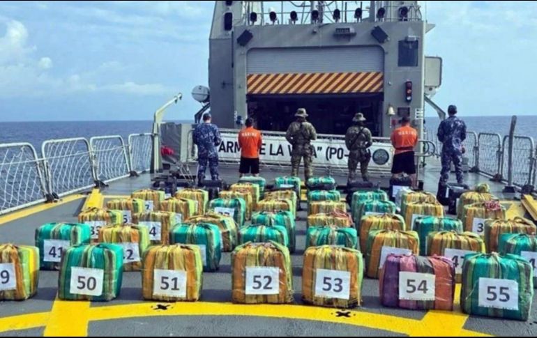 Se llevó a cabo una operación en la costa de Oaxaca, en la que se aseguraron embarcaciones con mil 922 kilogramos de cocaína y alrededor de mil 380 litros de combustible. ESPECIAL