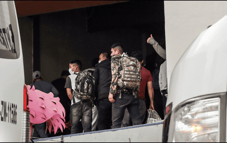 Las personas retornadas, relataron haber padecido maltrato en Estados Unidos antes de llegar al Centro de Atención de Deportados que acondicionó el gobierno mexicano en Tijuana. EFE / J. TERRÍQUEZ