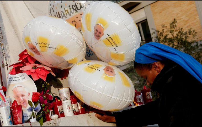 La Iglesia católica de México lamentó que se hayan levantado especulaciones sobre la salud del Pontífice. EFE/EPA/G. LAMI