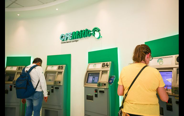 Vecinos de Tonalá y Tlajomulco ven disminución en el precio de su recibo de luz en el último bimestre. EL INFORMADOR/ H. Figueroa.