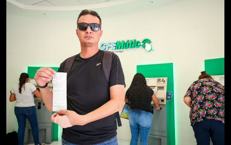 Vecinos de Tonalá y Tlajomulco ven disminución en el precio de su recibo de luz en el último bimestre. EL INFORMADOR/ H. Figueroa.