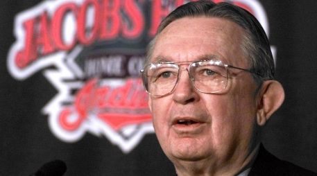 Lawrence “Larry” Dolan pagó 320 millones de dólares por la franquicia de Cleveland. En 2013 le cedió la mayor parte del control a su hijo Paul. AP/M. Duncan