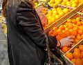Cítricos como naranjas y tornjas están en oferta en Walmart. USNPLASH:Mattia Priotti