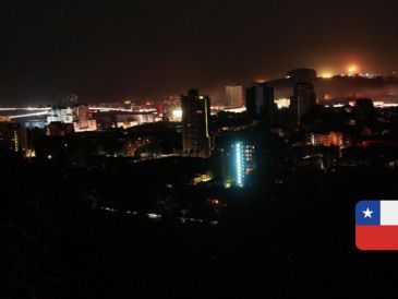 En caso de que se prolongue el corte de energía el gobierno anunciará medidas extraordinarias y un plan de contingencia. EFE / R. Vallejos / Canva