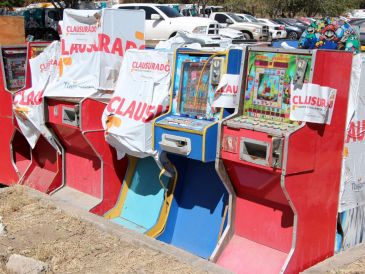 La operación de estas maquinitas está prohibida en el Reglamento de Giros Comerciales, Industriales y de Prestaciones de Servicios del municipio. ESPECIAL / GOBIERNO DE TLAJOMULCO