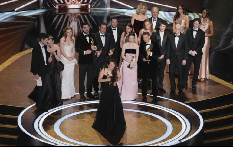 La 97 edición de los Oscar tuvo como máxima ganadora a la cinta 'Anora' la cual se llevó 5 Premios Oscar: Mejor Película, Mejor Director, Mejor Actriz, Mejor Guión Original y Mejor Edición y Montaje. AP / C. Pizzello