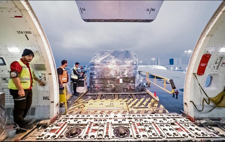 Las mercancías que llegan al aeropuerto tapatío están entre las de mayor valor en el país. ESPECIAL