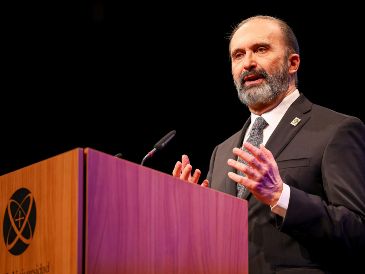 El rector destacó la apertura de programas académicos como la Ingeniería en Inteligencia Artificial a partir de agosto. EL INFORMADOR / H. FIGUEROA