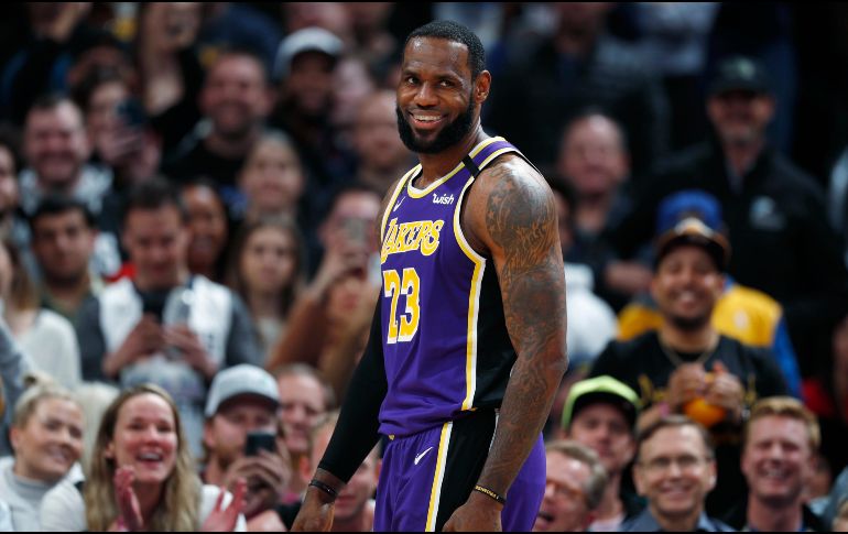 La marca de los 50 mil puntos y LeBron, los separan tan solo un punto. AP/ARCHIVO
