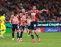 Chivas superó la maldición de cinco años sin poder derrotar al América como local, pero el dominio de los capitalinos sigue vigente en Liga MX. IMAGO7