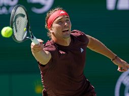 Zverev dejó escapar una gran oportunidad de acercarse al líder de la clasificación mundial de la ATP, Jannik Sinner. EFE/J. Mabanglo