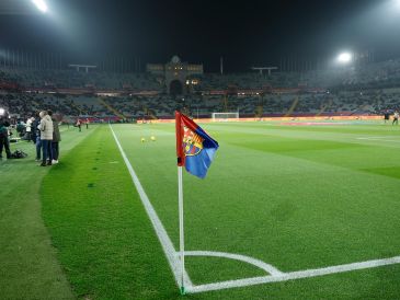 Barcelona y Osasuna jugarían este sábado en el Estadi Olímpic Lluís Companys. EFE / T. Albir