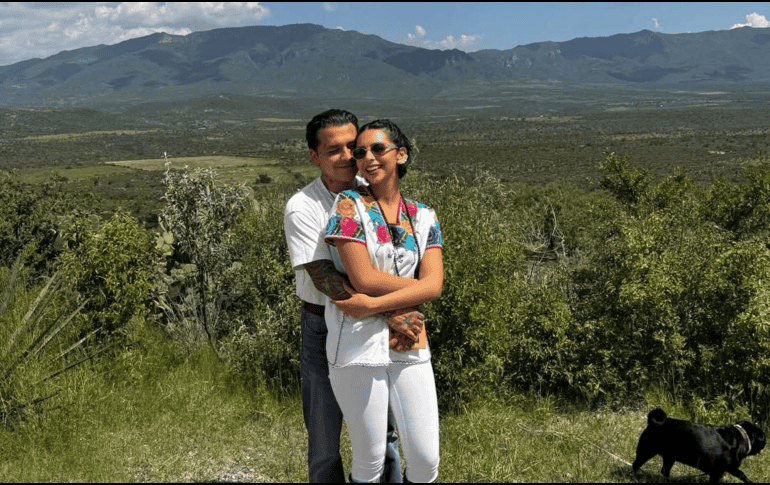 El intérprete de 25 años desatacó que su lugar seguro son sus fans. INSTAGRAM/@angela_aguilar_