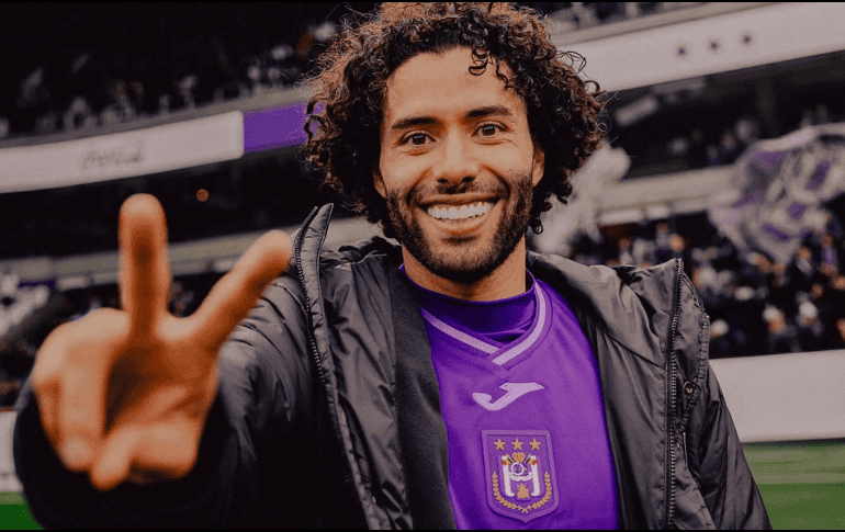 Chino Huerta cerró la cuenta en el marcador para la victoria de su equipo. ESPECIAL/Instagram @cesarh_33