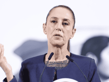 Claudia Sheinbaum responde al pronóstico de la OCDE ante los aranceles en México. EFE/S. Gutiérrez