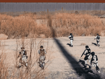 Más de 10 mil efectivos en servicio activo participan ya en los esfuerzos de seguridad fronteriza. EFE/ARCHIVO