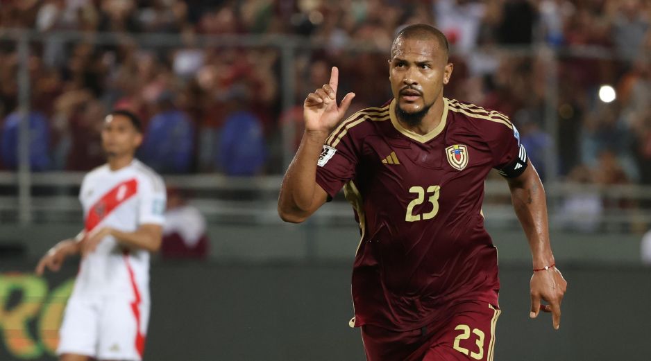 Rondón anotó su gol número 14 en las eliminatorias, el 46 con la camiseta vinotinto. EFE/M. Gutiérrez