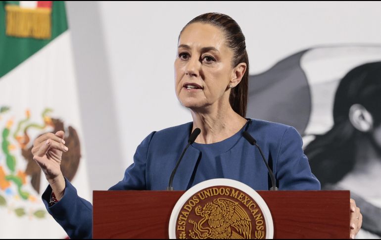 La Presidenta de México anunció un viaje días antes de que llegue la imposición de aranceles a todos los productos mexicanos por parte de EU. EFE/J. MÉNDEZ