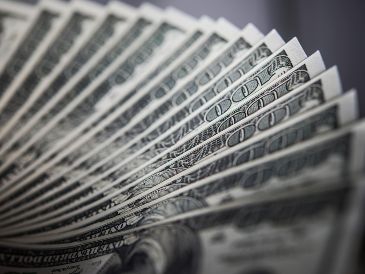 Los analistas describen como un “lunes negro” para los mercados. FREEPIK