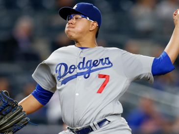 Julio Urías fue campeón de la Serie Mundial de 2020 con Los Angeles Dodgers. AP / ARCHIVO