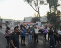 Familiares y amigos se manifestaron esta tarde en Periférico a su cruce con la calle Ocampo, a la altura de la estación San Juan de Ocotán de Mi Macro Periférico, para exigir su localización. ESPECIAL / Policía Vial Jalisco