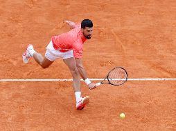 Novak Djokovic seguirá esperando por conseguir el título número 100 de su carrera. EFE/S. Nogier