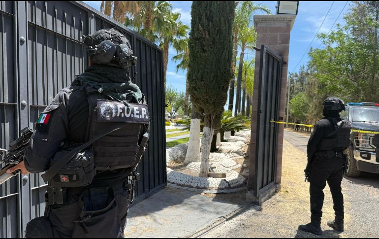 Los policías pidieron mando y conducción a un agente del Ministerio Público federal, quien solicitó la vigilancia y resguardo del inmueble. CORTESÍA/ Secretaría de Seguridad del Estado.