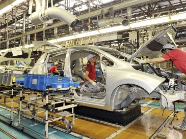 Armadora de automotores. Nuestro país espera alcanzar un mejor acuerdo con la Unión Americana. AFP/Archivo