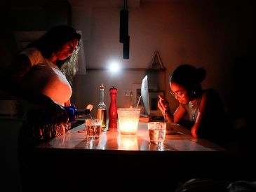 El apagón comenzó al mediodía del lunes y también afectó partes de Portugal y Francia. EFE/Fontcuberta