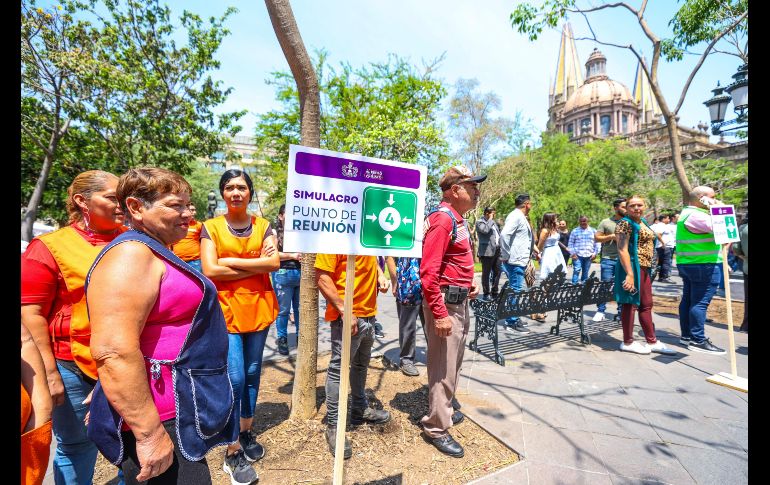 Según la Secretaría de Gobierno, alrededor de 10 mil 400 escuelas, oficinas gubernamentales, parques industriales y empresas particulares participaron en el Macrosimulacro. EL INFORMADOR/A.NAVARRO