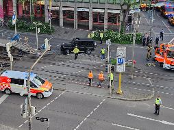 El área alrededor de la intersección ha sido cerrada para la policía y los servicios de emergencia. AFP / A. Rosar