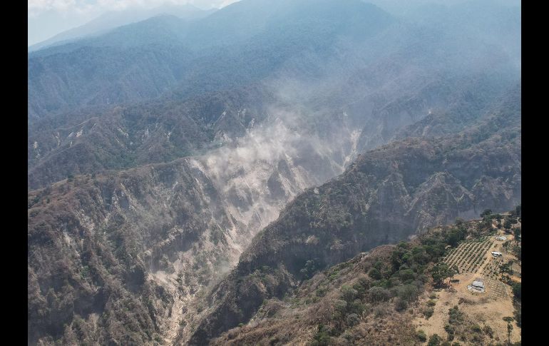 Tras los sismos que sacudieron la región, los habitantes de la comunidad de Los Mazos enfrentan momentos de incertidumbre y necesidad.  EL INFORMADOR/ A. Navarro.