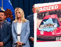 Pam Bondi, la fiscal general de Estados Unidos, en una rueda de prensa en la que se habló de la operación de la DEA. EFE / J. Lo Scalzo