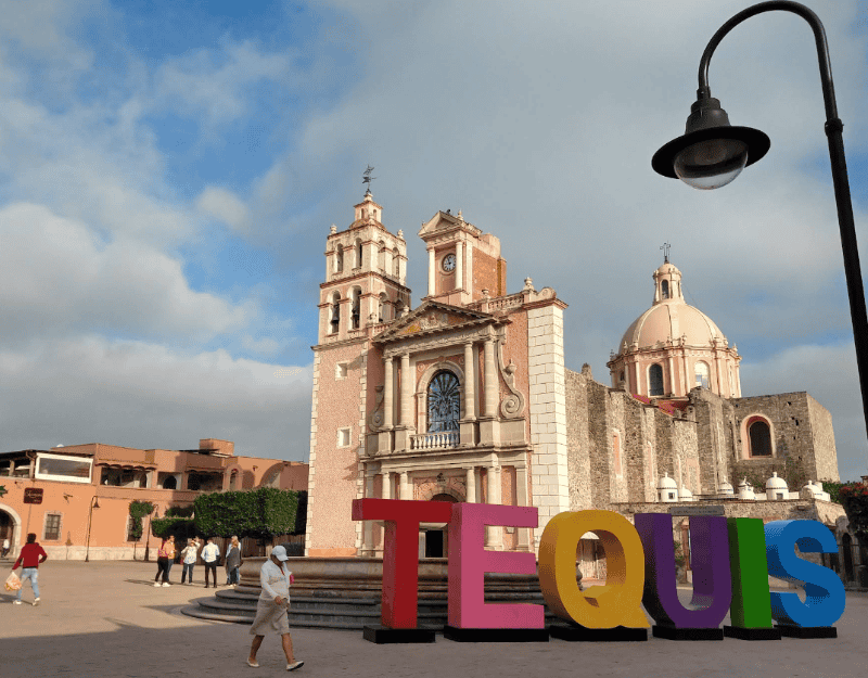  Google Maps/ Yanny H