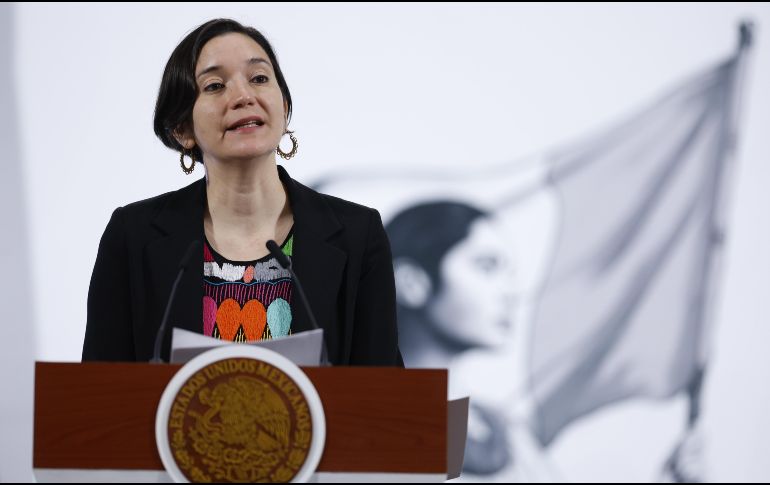 La titular del Secretariado Ejecutivo del Sistema Nacional de Seguridad Pública, Marcela Figueroa, habla durante una rueda de prensa este jueves, en Palacio Nacional de Ciudad de Mexico. EFE/S. GUTIÉRREZ