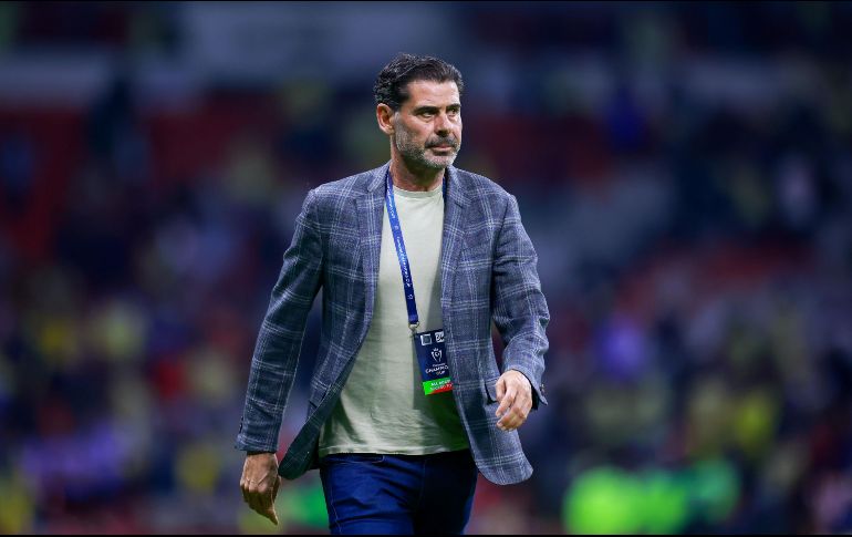 Fernando Hierro rompió el silencio y habló sobre su polémica salida de las Chivas. IMAGO7.