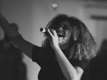 Hobbies sin talento ni presión: por qué está bien no ser buena en todo. UNSPLASH.COM