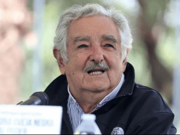 Las palabras de Pepe Mujica siguen vivas en la memoria colectiva. Su discurso, alejado de la grandilocuencia, continúa motivando a quienes anhelan una sociedad más justa, basada en la sencillez, la honestidad y la libertad personal.  SUN/ARCHIVO