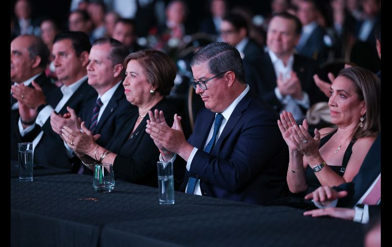 Orendáin de Obeso agradeció el trabajo realizado por el presidente saliente Luis Salazar Ramírez. EL INFORMADOR/ H. Figueroa.