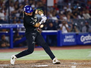 Mateo Gil y Carlos Mendívil pegaron cuadrangulares con casa llena. CORTESÍA/Charros de Jalisco