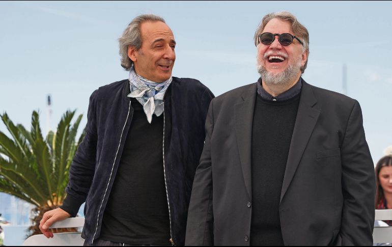 Alexander Desplat y Guillermo del Toro reflexionaron sobre el papel determinante de la banda sonora para dar forma a una buena historia en el cine. EFE