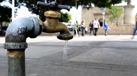 El SIAPA sancionó a dos establecimientos de venta de mariscos que adeudan millones de pesos tras más de 20 años de no pagar. EL INFORMADOR/Archivo