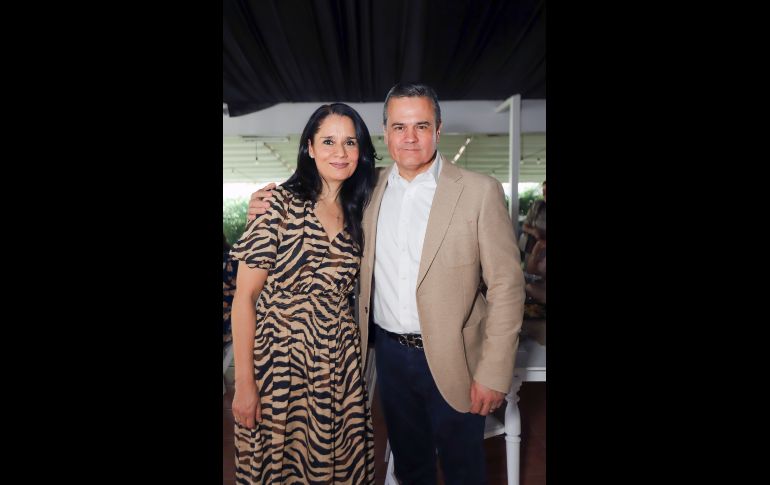 Liliana Santacruz y Carlos de La Torre. GENTE BIEN JALISCO / C. Jimeno