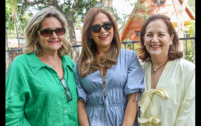 Lourdes, Patricia y Martha Santoyo. GENTE BIEN JALISCO / C. Jimeno