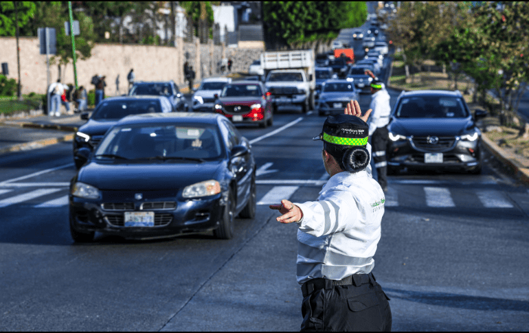 El cierre temporal solo será en el desnivel por lo que te recomendamos tomar tus precauciones. EL INFORMADOR/ A. Navarro.