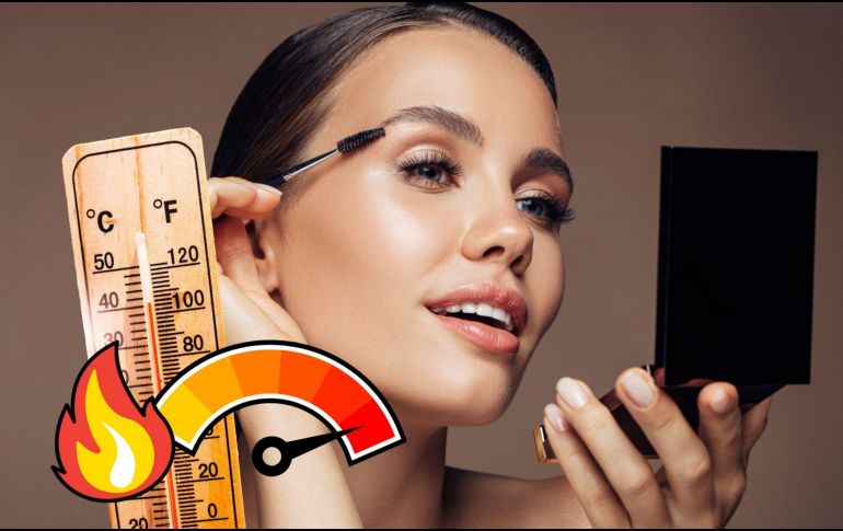 Utiliza una esponja húmeda para difuminar bien y, como toque final, un buen spray fijador mantendrá todo en su lugar. Para retoques a lo largo del día, recurre a papel absorbente facial y presiona suavemente sobre la piel sin frotar. CANVA