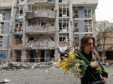 El ministro ucraniano de Asuntos Exteriores, Andrí Sibiga, denunció el ataque como "el más masivo de los ataques aéreos rusos desde hace semanas". EFE/S. Dolzhenko