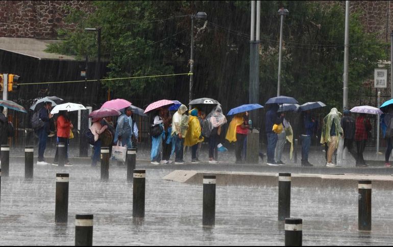 Un frente frío fuera de temporada se aproxima al norte del país, lo que aumentará aún más el potencial de lluvias en esa región. SUN/VALENTE ROSAS